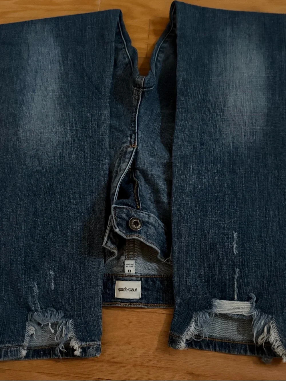 Women’s Ripped  Dark Wash Blue Jeans - Classic Straight Fit Size 13
